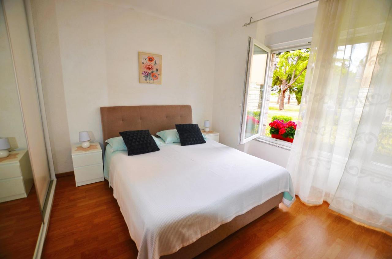 Apartment Leo Umag Luaran gambar