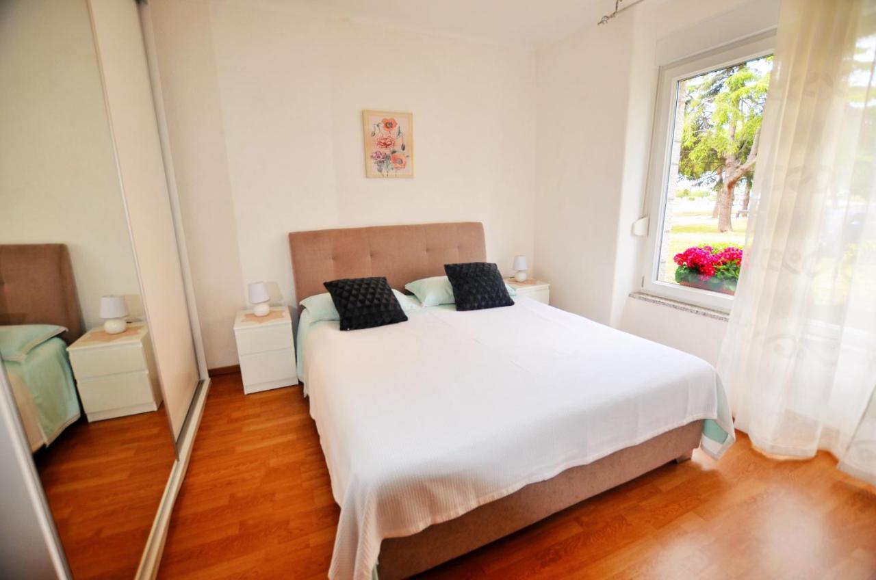 Apartment Leo Umag Luaran gambar