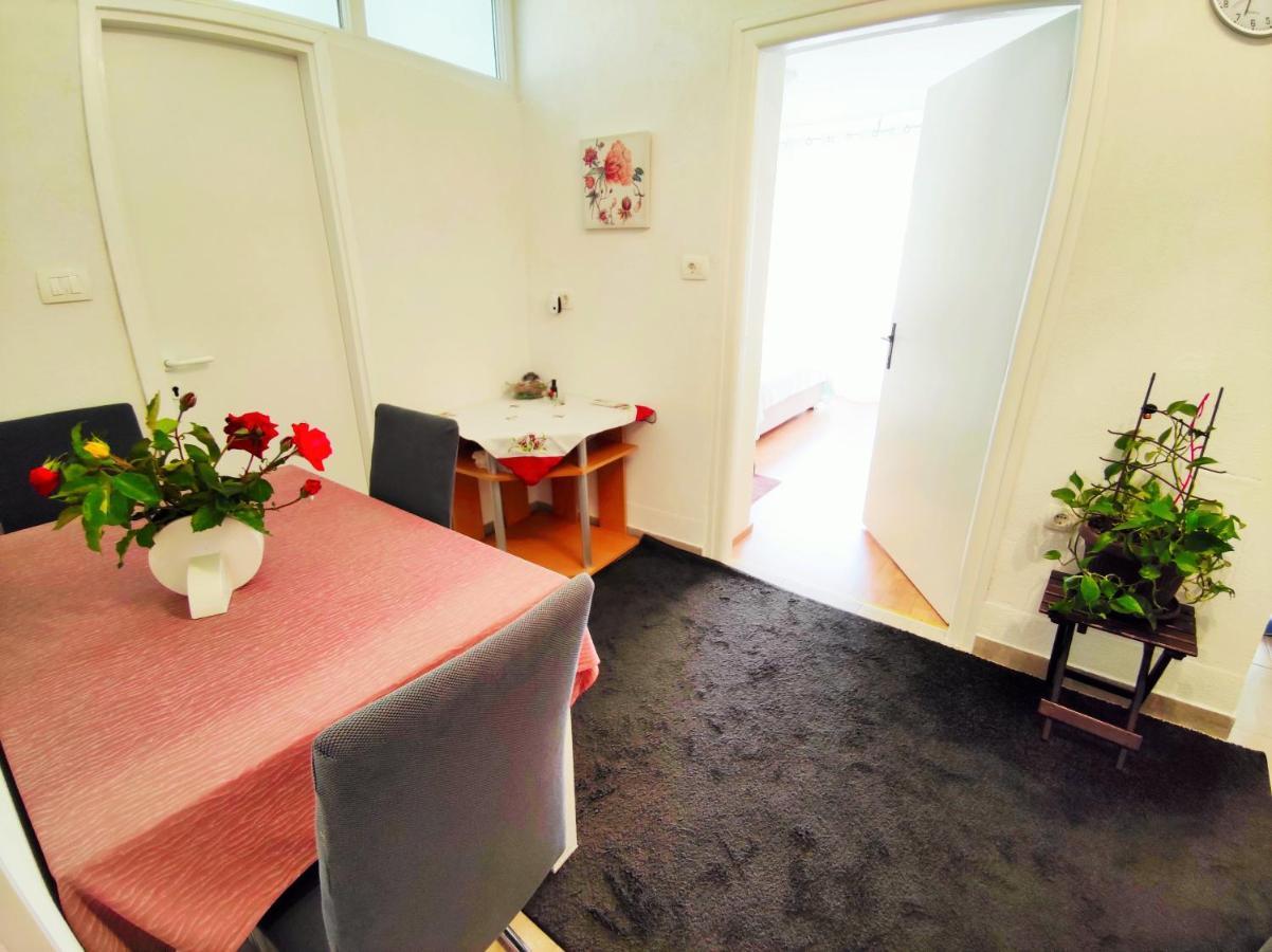 Apartment Leo Umag Luaran gambar